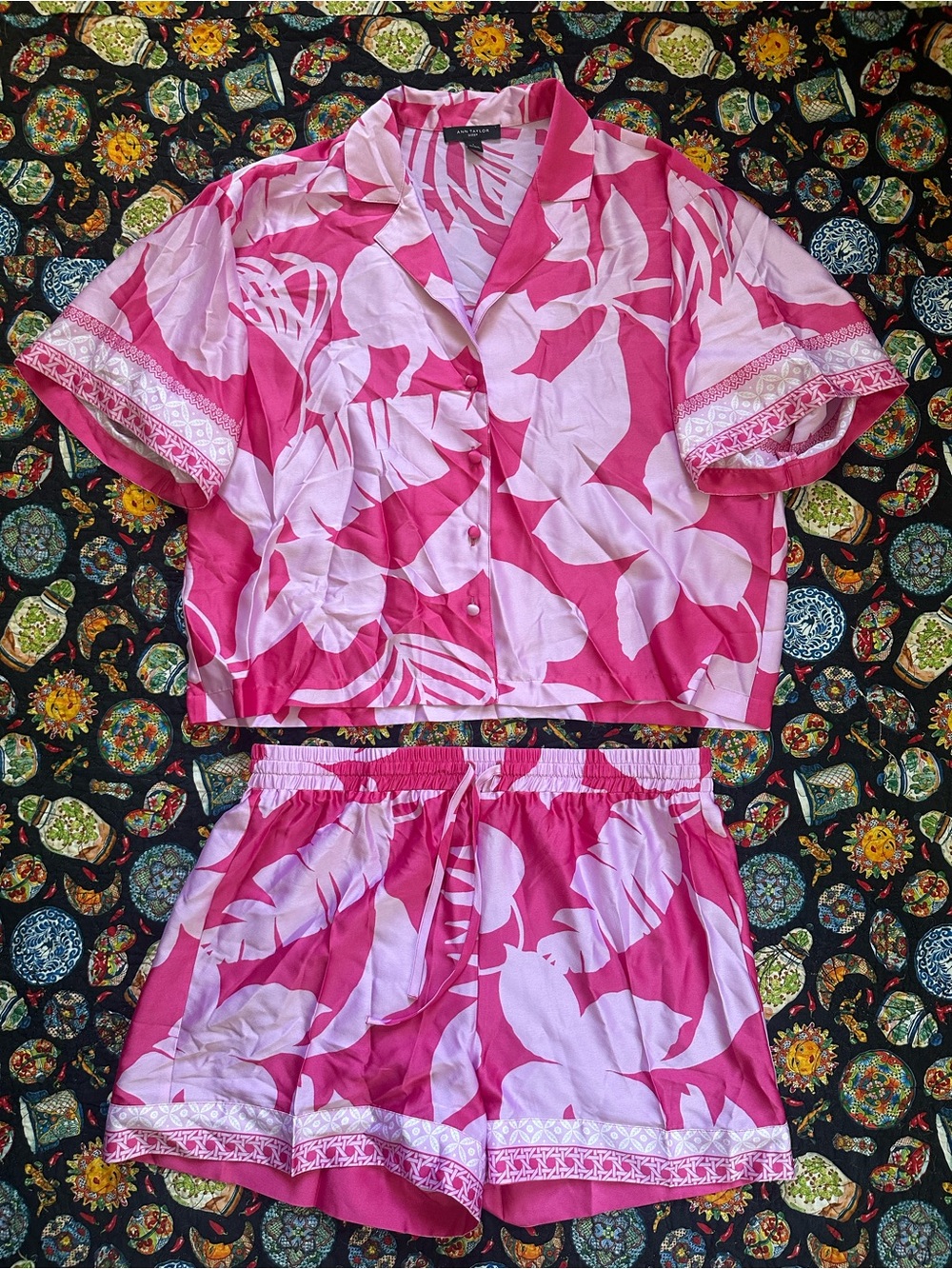 Women’s Pink Floral Short Pajama Set EUC